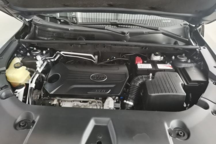 Used BYD Song 2021 Classic Edition 1.5T Automatic Elite Model Engine Bay