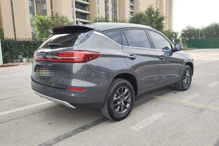 Used BYD Song 2021 Classic Edition 1.5T Automatic Elite Model Exterior 3
