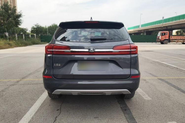 Used BYD Song 2021 Classic Edition 1.5T Automatic Elite Model Exterior 4