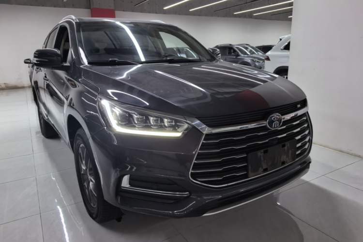 Used BYD Song 2021 Classic Edition 1.5T Automatic Elite Model Front Right 45 Deg