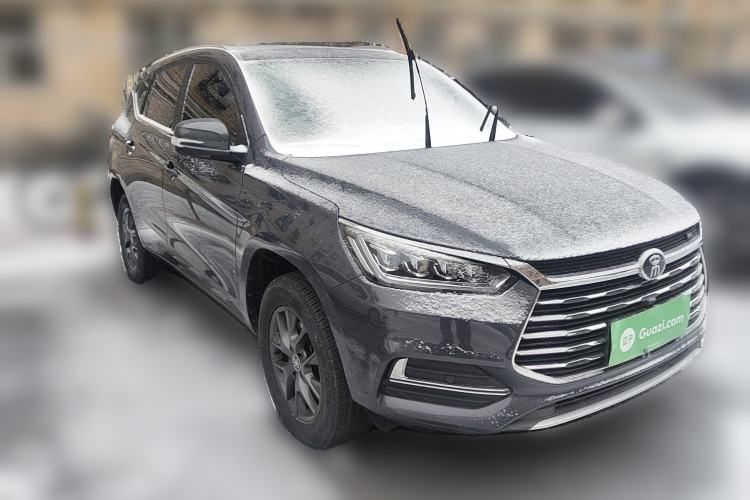 Used BYD Song 2021 Classic Edition 1.5T Automatic Elite Model Front Right 45 Deg