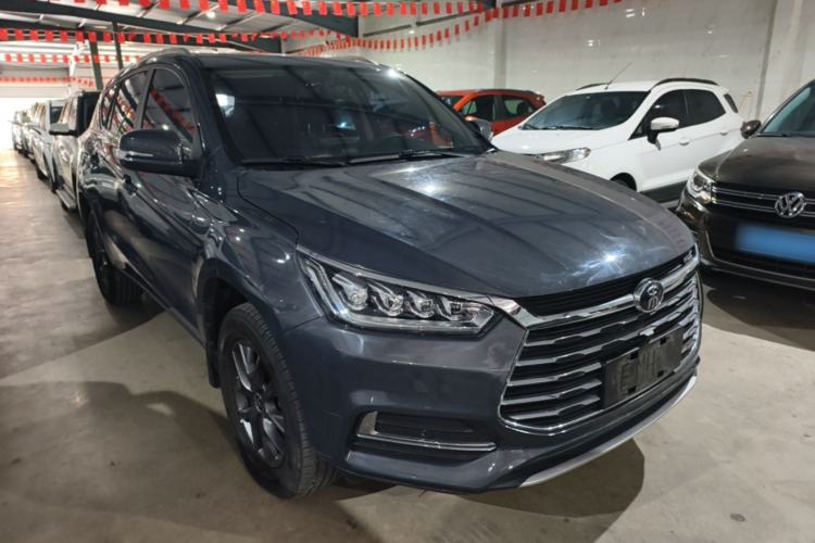 Used BYD Song 2021 Classic Edition 1.5T Automatic Elite Model Front Right 45 Deg
