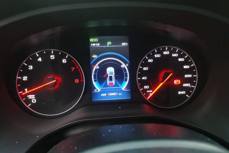 Used BYD Song 2021 Classic Edition 1.5T Automatic Elite Model Instrument Cluster