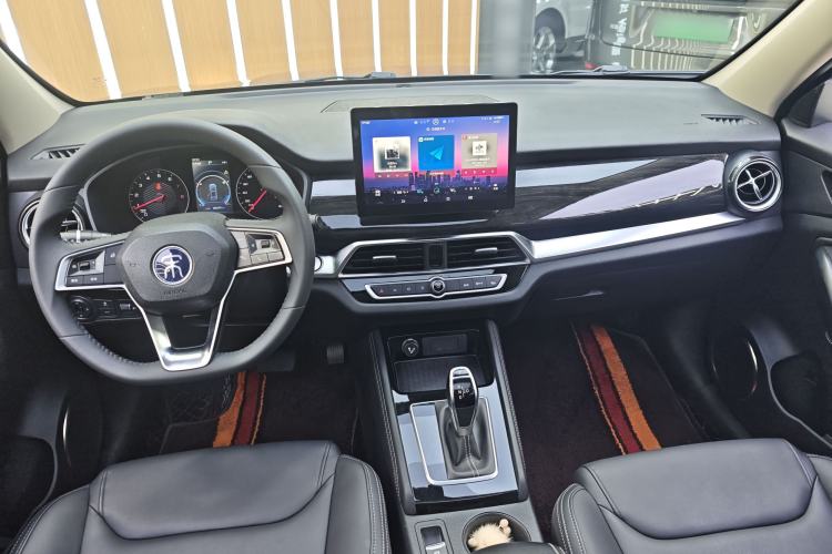 Used BYD Song 2021 Classic Edition 1.5T Automatic Elite Model Interior 1