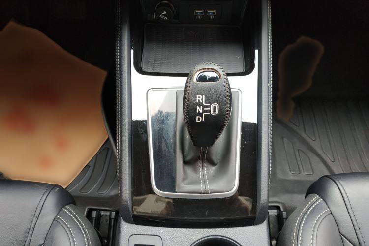 Used BYD Song 2021 Classic Edition 1.5T Automatic Elite Model Interior 11