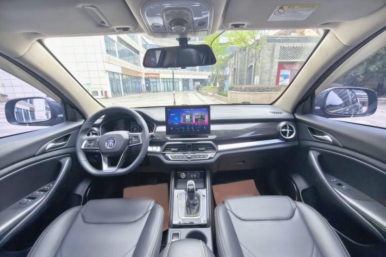 Used BYD Song 2021 Classic Edition 1.5T Automatic Luxury Model Interior 11