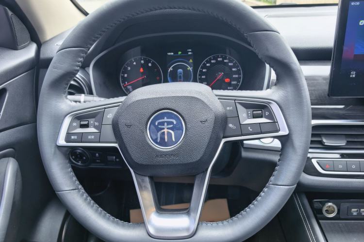 Used BYD Song 2021 Classic Edition 1.5T Automatic Luxury Model Interior 13