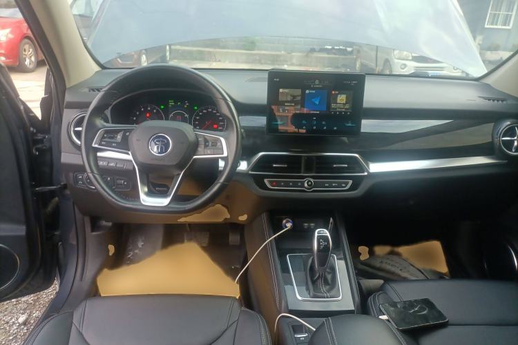 Used BYD Song 2021 Classic Edition 1.5T Automatic Luxury Model Interior 2
