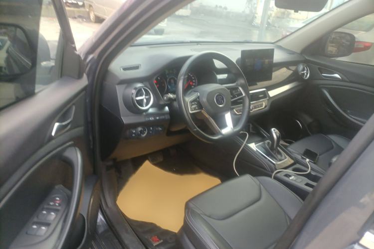 Used BYD Song 2021 Classic Edition 1.5T Automatic Luxury Model Interior 3