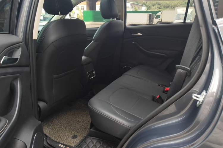 Used BYD Song 2021 Classic Edition 1.5T Automatic Elite Model Interior 4