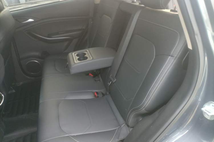 Used BYD Song 2021 Classic Edition 1.5T Automatic Luxury Model Interior 4
