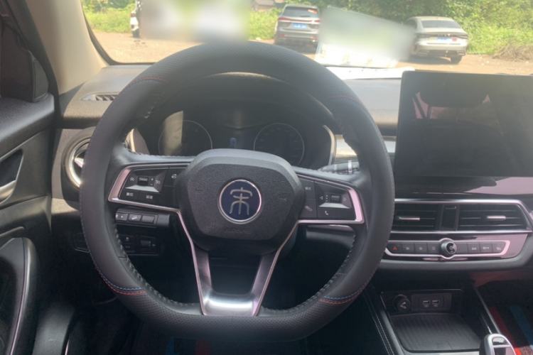 Used BYD Song 2021 Classic Edition 1.5T Automatic Elite Model Interior 5