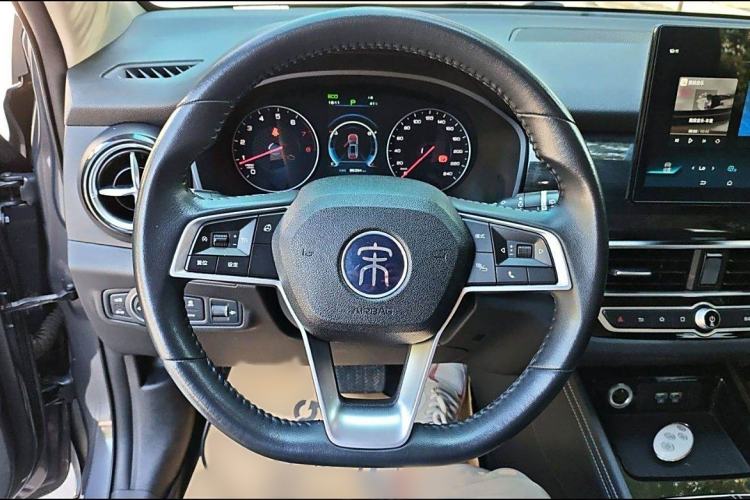 Used BYD Song 2021 Classic Edition 1.5T Automatic Luxury Model Interior 6