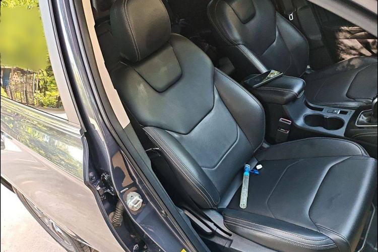 Used BYD Song 2021 Classic Edition 1.5T Automatic Luxury Model Interior 7