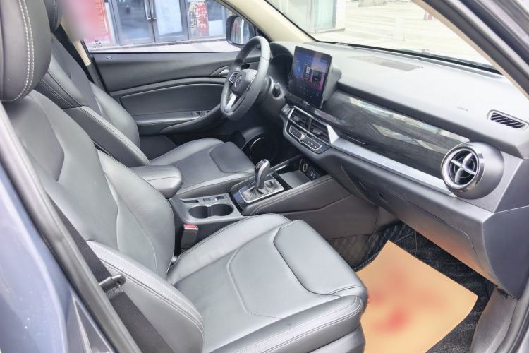 Used BYD Song 2021 Classic Edition 1.5T Automatic Luxury Model Interior 8