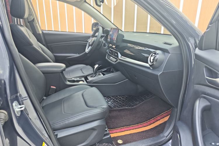 Used BYD Song 2021 Classic Edition 1.5T Automatic Elite Model Interior 9