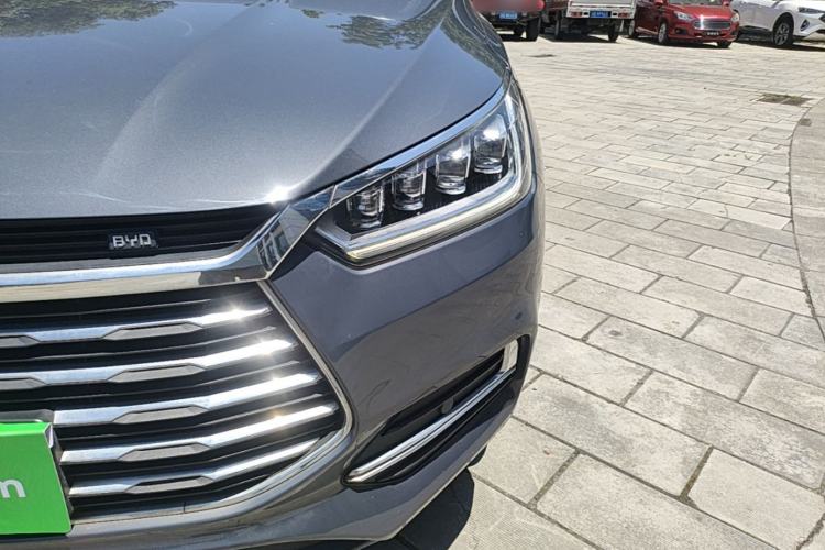 Used BYD Song 2021 Classic Edition 1.5T Automatic Elite Model Left Front Headlight