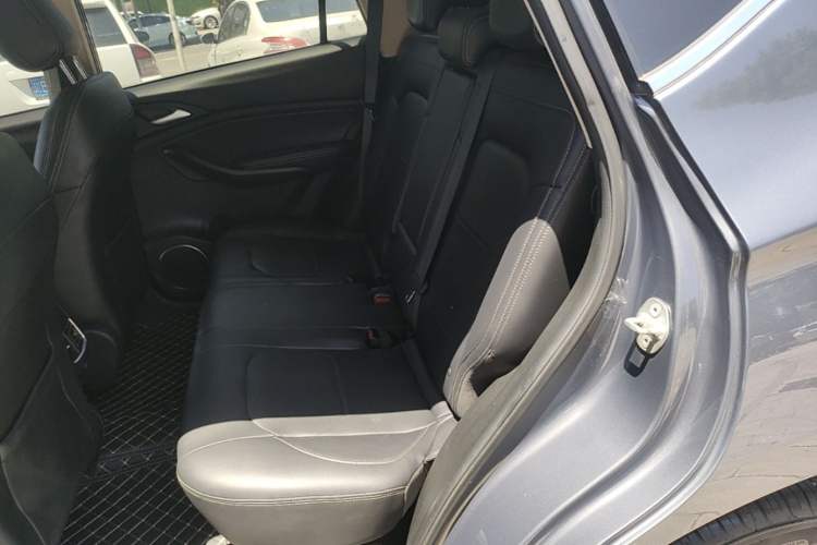 Used BYD Song 2021 Classic Edition 1.5T Automatic Elite Model Left Rear Seat