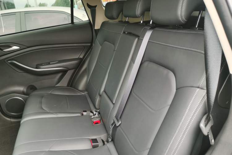Used BYD Song 2021 Classic Edition 1.5T Automatic Elite Model Left Rear Seat