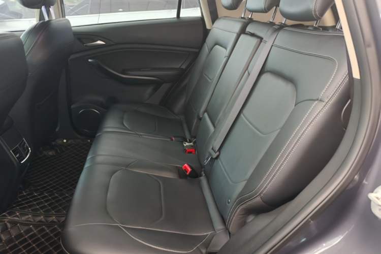 Used BYD Song 2021 Classic Edition 1.5T Automatic Elite Model Left Rear Seat