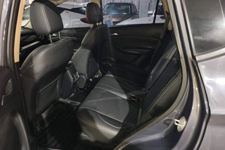 Used BYD Song 2021 Classic Edition 1.5T Automatic Elite Model Left Rear Seat