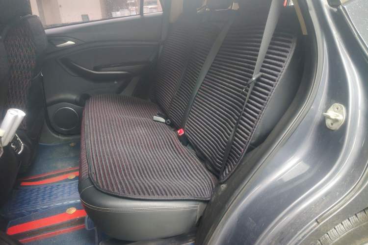 Used BYD Song 2021 Classic Edition 1.5T Automatic Elite Model Left Rear Seat