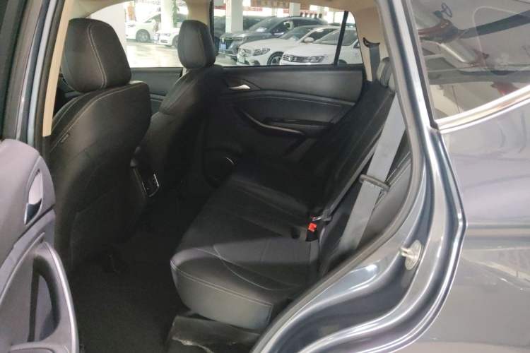 Used BYD Song 2021 Classic Edition 1.5T Automatic Elite Model Left Rear Seat