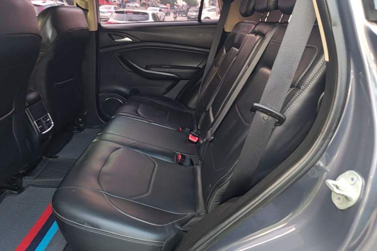 Used BYD Song 2021 Classic Edition 1.5T Automatic Elite Model Left Rear Seat