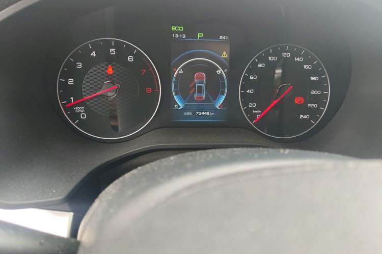 Used BYD Song 2021 Classic Edition 1.5T Automatic Elite Model Odometer Close Up