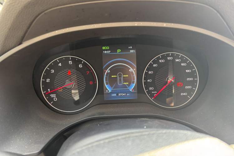Used BYD Song 2021 Classic Edition 1.5T Automatic Elite Model Odometer Close Up