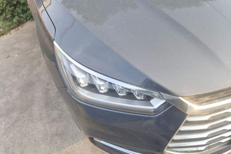 Used BYD Song 2021 Classic Edition 1.5T Automatic Elite Model Right Front Headlight