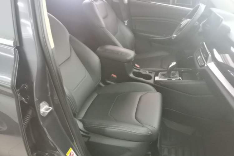 Used BYD Song 2021 Classic Edition 1.5T Automatic Elite Model Right Front Seat