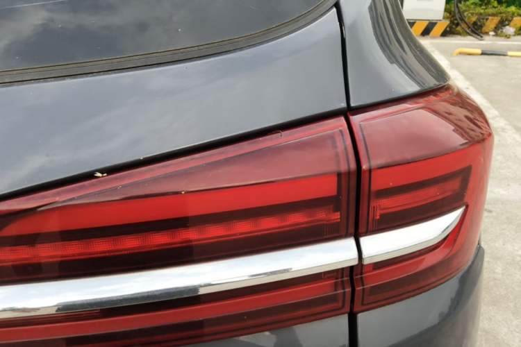 Used BYD Song 2021 Classic Edition 1.5T Automatic Elite Model Right Rear Taillight