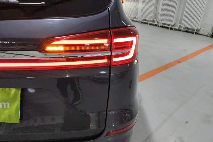 Used BYD Song 2021 Classic Edition 1.5T Automatic Elite Model Right Rear Taillight