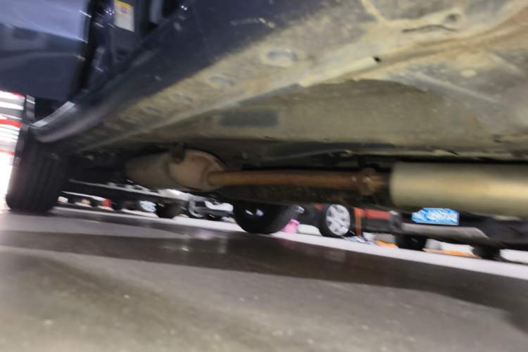 Used BYD Song 2021 Classic Edition 1.5T Automatic Elite Model Right Side Sill