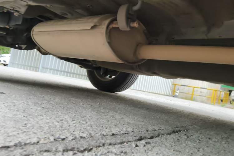Used BYD Song 2021 Classic Edition 1.5T Automatic Elite Model Right Side Sill