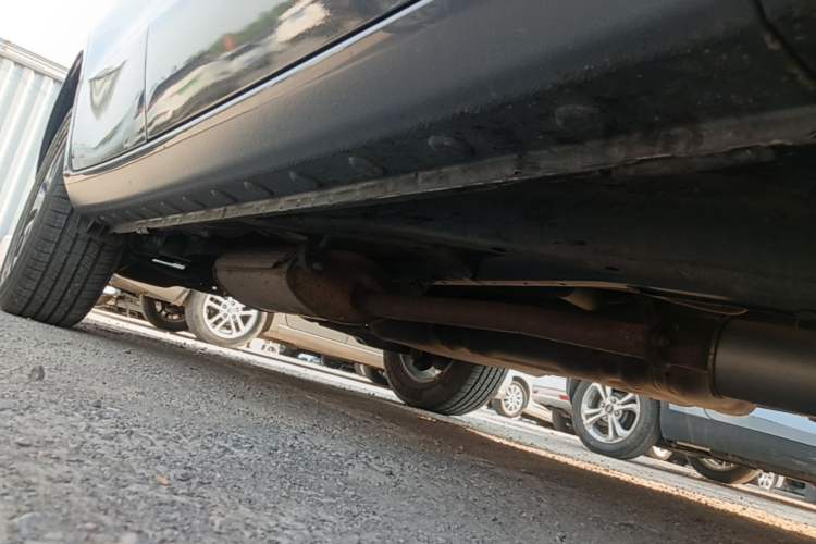 Used BYD Song 2021 Classic Edition 1.5T Manual Luxury Model Right Side Sill