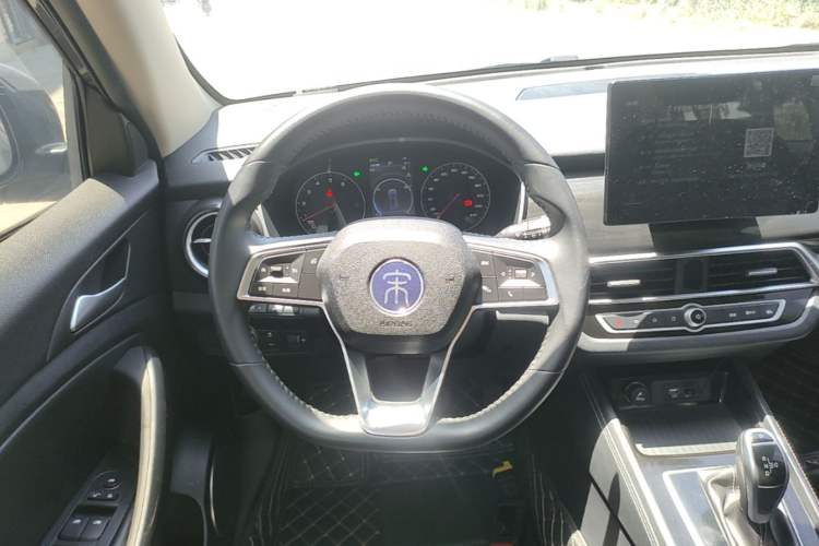 Used BYD Song 2021 Classic Edition 1.5T Automatic Elite Model Steering Wheel