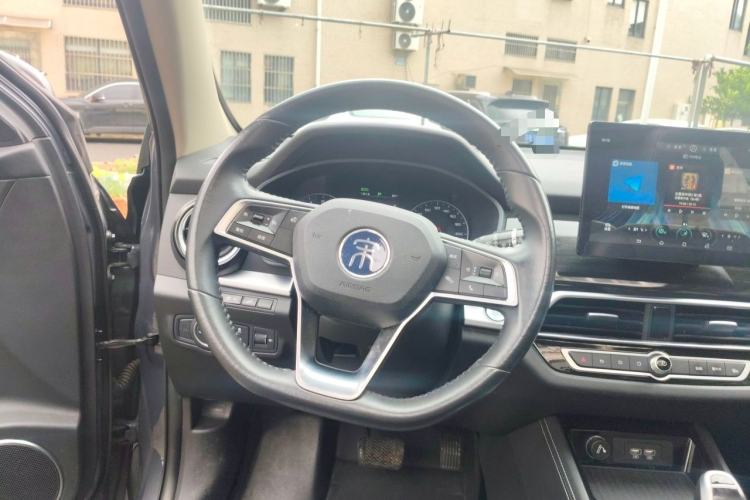 Used BYD Song 2021 Classic Edition 1.5T Automatic Elite Model Steering Wheel