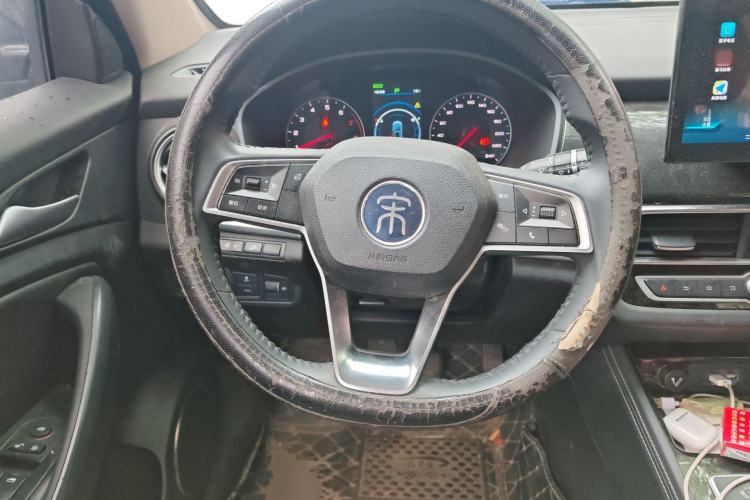 Used BYD Song 2021 Classic Edition 1.5T Automatic Elite Model Steering Wheel