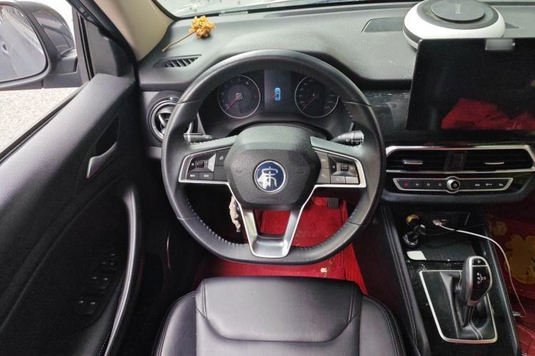 Used BYD Song 2021 Classic Edition 1.5T Automatic Elite Model Steering Wheel