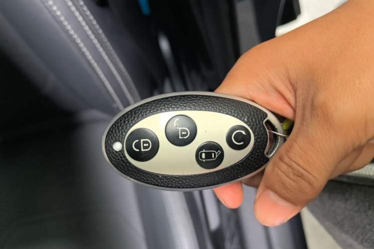 Used BYD Song 2021 Classic Edition 1.5T Automatic Elite Model Vehicle Key