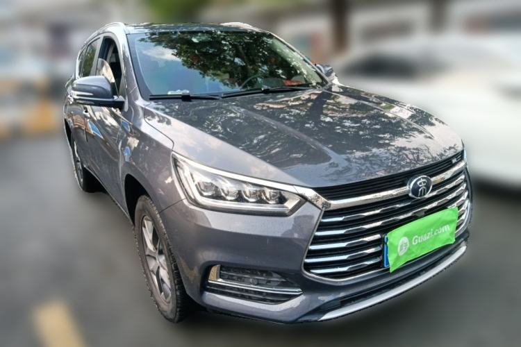Used BYD Song 2021 Classic Edition 1.5T Automatic Elite Model Front Right 45 Deg