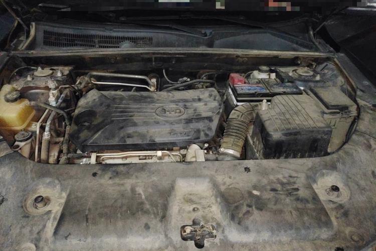Used BYD Song 2021 Classic Edition 1.5T Automatic Luxury Model Engine Bay