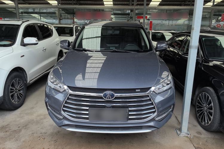 Used BYD Song 2021 Classic Edition 1.5T Manual Luxury Model Exterior 1