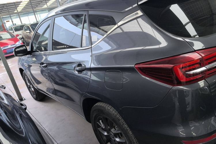 Used BYD Song 2021 Classic Edition 1.5T Manual Luxury Model Exterior 5