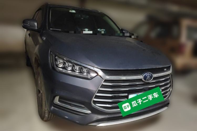 Used BYD Song 2021 Classic Edition 1.5T Automatic Luxury Model Front Right 45 Deg