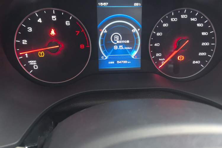 Used BYD Song 2021 Classic Edition 1.5T Manual Luxury Model Odometer Close Up