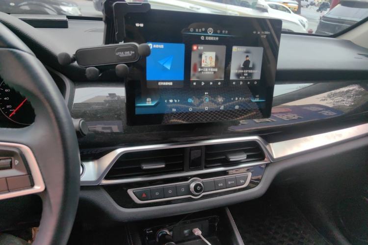 Used BYD Song 2021 Classic Edition 1.5T Automatic Elite Model Audio And AC Panel