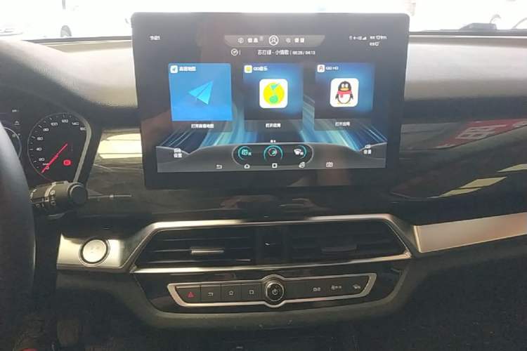 Used BYD Song 2021 Classic Edition 1.5T Manual Luxury Model Audio And AC Panel